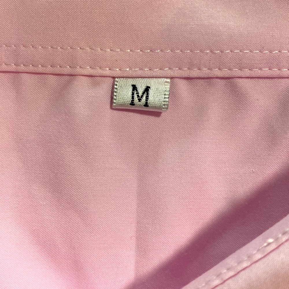 NWT PINK BUTTON UP MEDIUM - Picture 4 of 4
